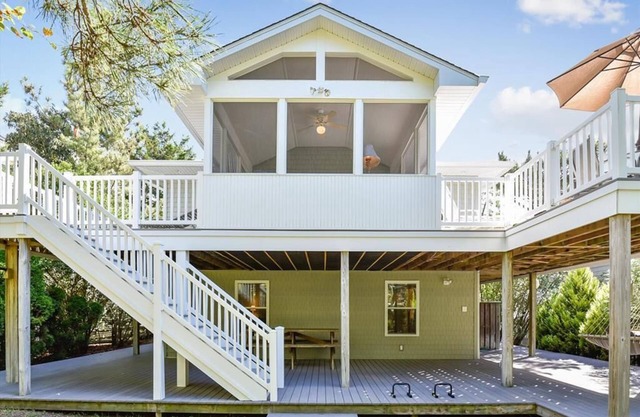 Spacious 5BR Near the Beach | Amazing Location