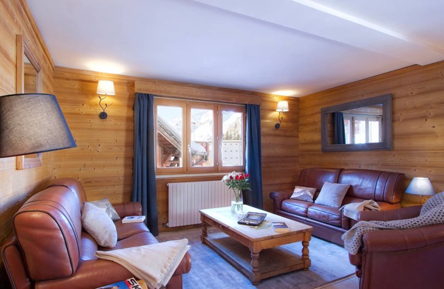 Amplio chalet 8 habitaciones, 15 pers, sauna, chimenea, Les Deux Alpes