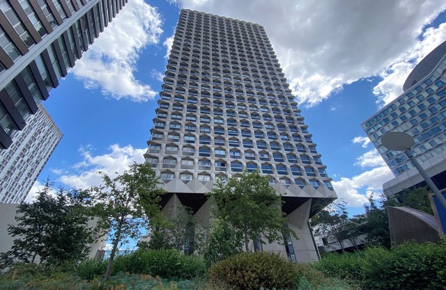 Spacious and Bright 3-Room Flat near the Eiffel Tower, Ideal for Fitness
