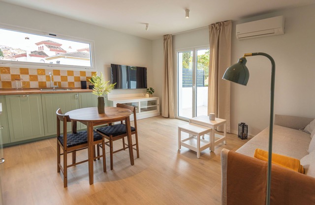 Amplio y cómodo apartamento con terraza y vistas