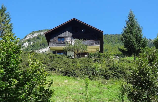 Amplio apartamento en chalet