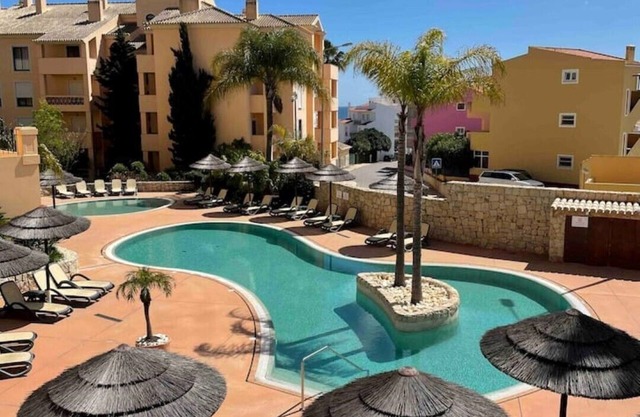 Spacious apartment in stunning Estrela da Luz