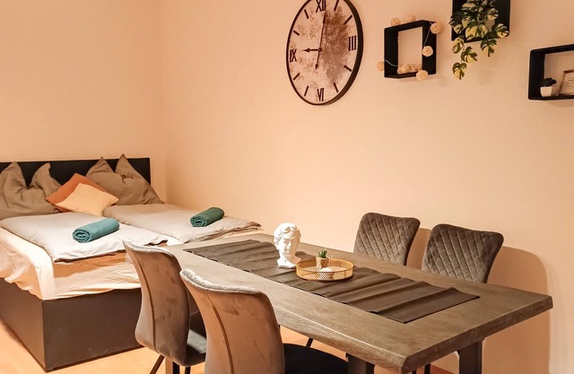 Spacious apartment near the main train station