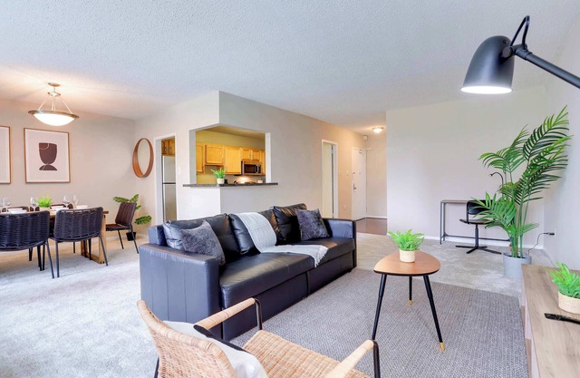 Metro-Connected Arlington Gem