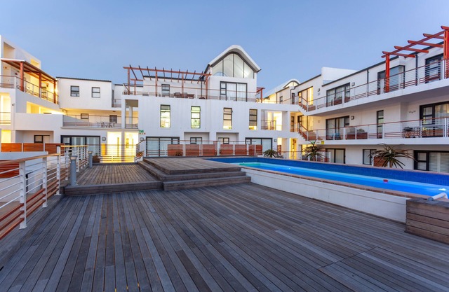 Apartamento espacioso en la playa - Salte y salte desde Blouberg Beachfront