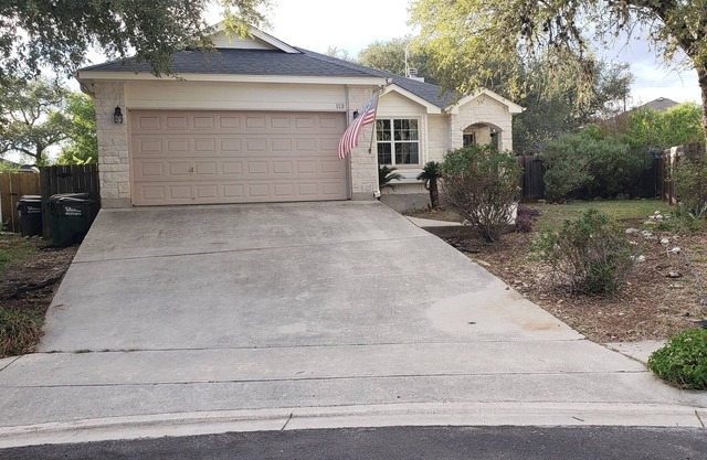 Spacious & Beautiful 4 Bedroom Home - 5 min from downtown & the River
