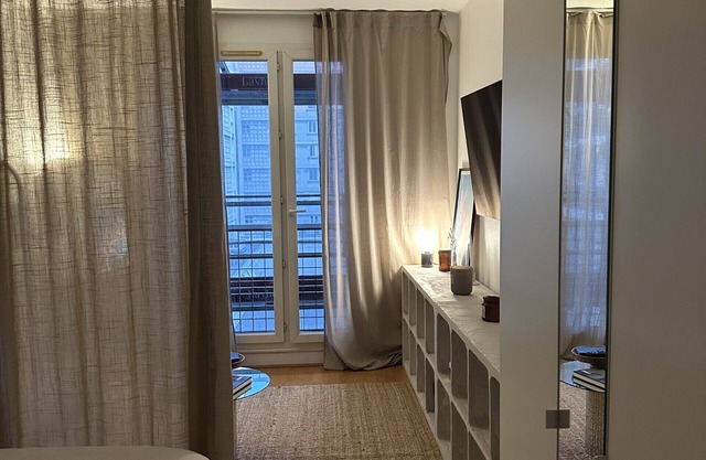 Amplio estudio con encanto ideal parejas o familias.