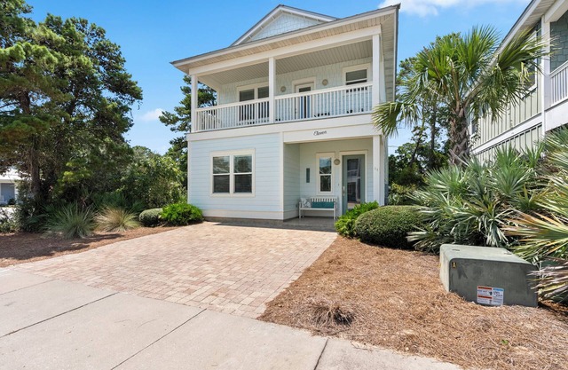 Spacious & Dog-Friendly 4BR Home | Walk to Beach & Gulf Place