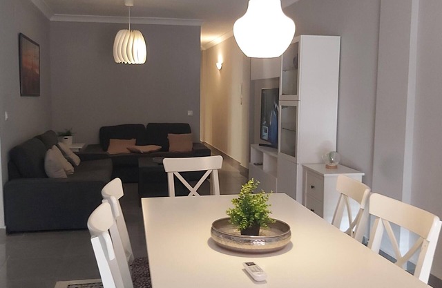 Amplio Apartamento Familiar en Málaga, cerca del centro histórico
