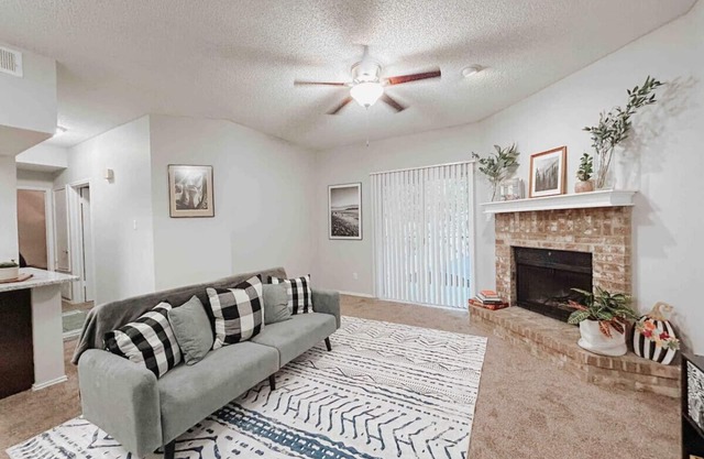 Spacious Family Value Retreat w/ Pool & Garage