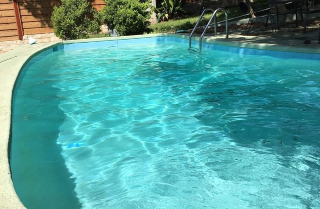 Amplia casa en el corazón de Austin, gran patio trasero y piscina privada