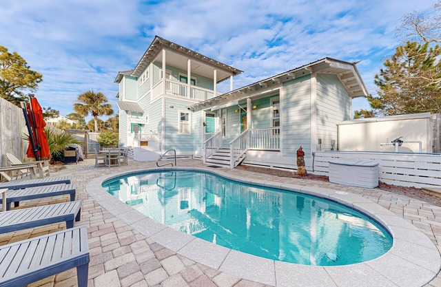Casa ideal para familias junto a la playa con piscina privada y compartida - ¡bienvenidos los snowbirds!
