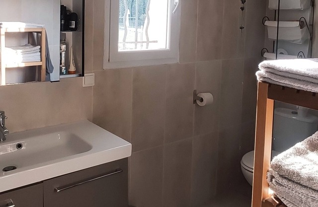 Spacious villa Istres, breathtaking view