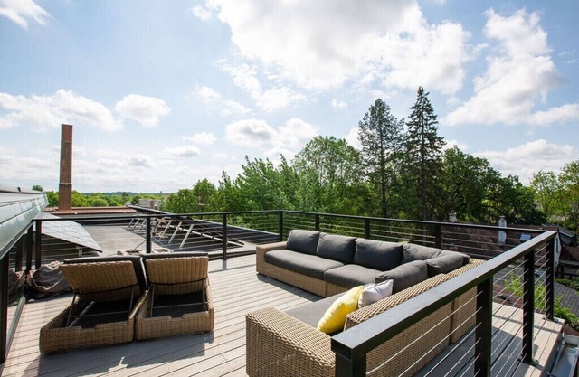 Gran casa de lujo de Linden Hills, a pie de los lagos, 50 y Francia, boutiques, bares