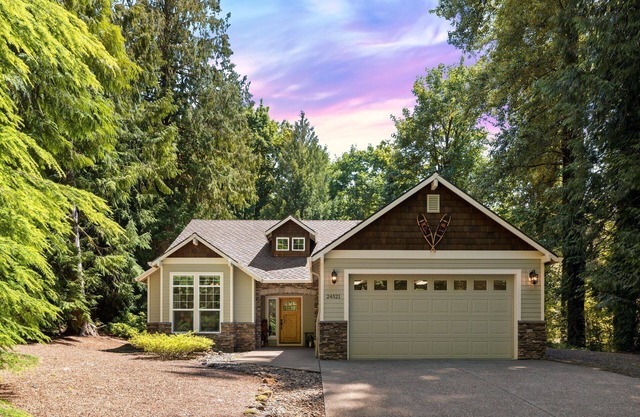 Spacious Mt. Hood Escape - Hot Tub Sleeps 10 Game Room Near Salmon River