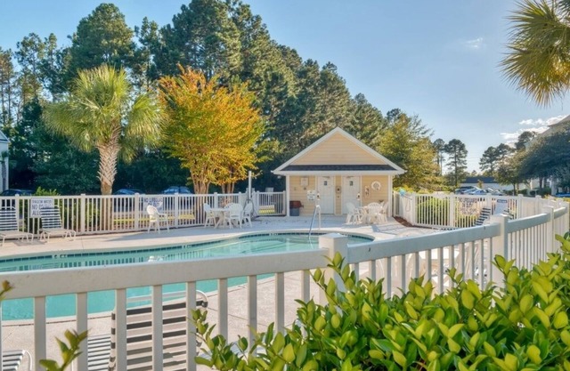 Amplio 3BR Myrtle Beach Condo w / Resort Pool!