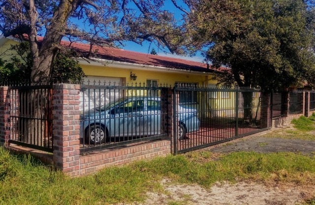 Villa espaciosa junto al río con interior Braai