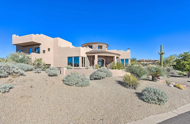 Spacious Scottsdale Home w/ Poolside Lounge & Spa!