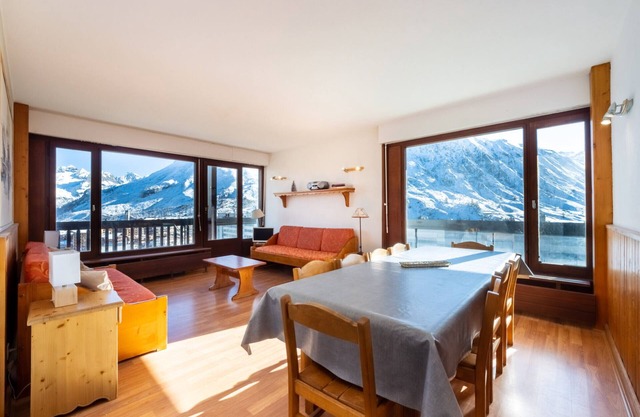 Amplio apartamento con balcón, a pie de pistas y vistas excepcionales en Tignes le Lac