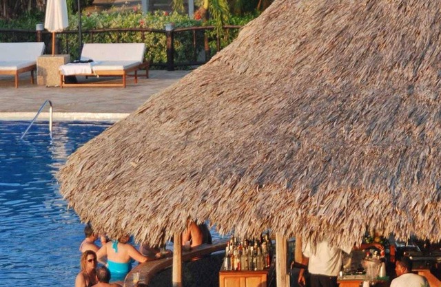 Spacious Suite w/ WiFi, Balcony, & Beautiful Beachfront Views