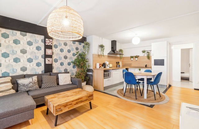 Spacious T2 apartment in hyper-centre next to Saint Sernin basilica