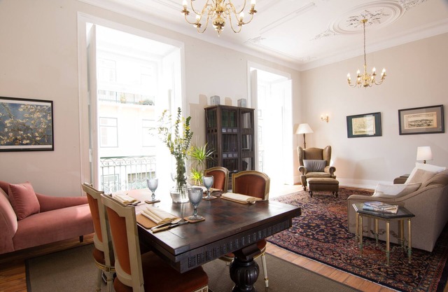 Apartamento espacioso, tradicional y lujoso en el centro de Lisboa.