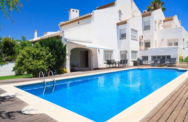 Gran villa para 12 personas con piscina privada y wifi - VILLA NOSTRA