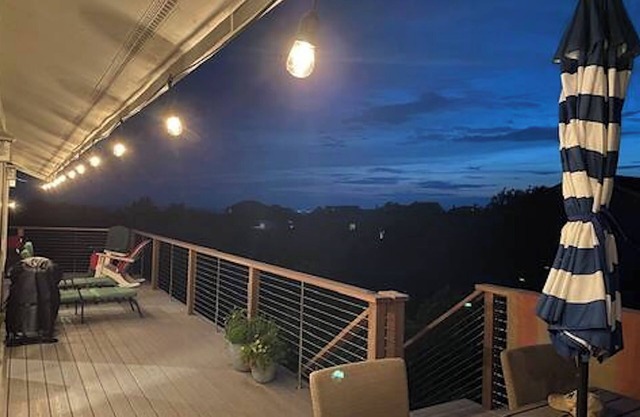 Spacious yet Cozy. BayViews, AC. Walk to Private Bch. The Cape Cod dream stay