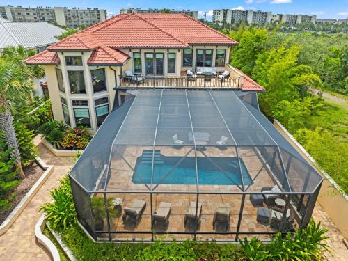 Sparkling Pool Balcony Sunsets Pool Table Dock
