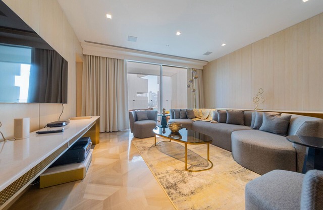 Spectacular 1BR Apt at FIVE Palm W/ Sea View