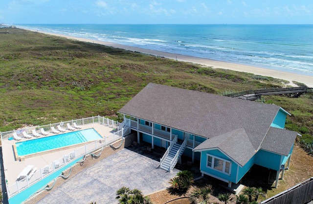 Espectacular casa frente a la playa! Increíbles vistas sin fin! Duerme 22. ¡Piscina privada!