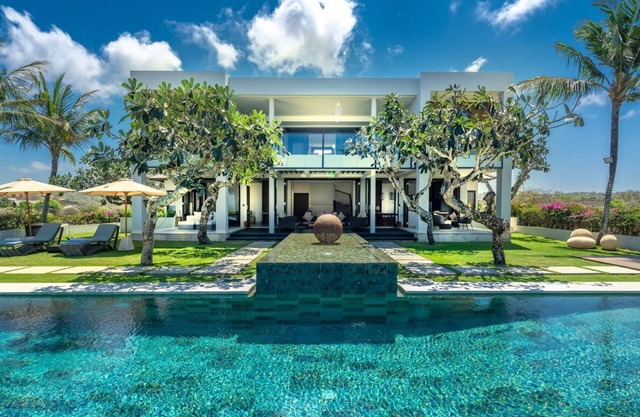 Espectacular villa de lujo de 4 dormitorios en el acantilado con acceso a la playa, Uluwatu