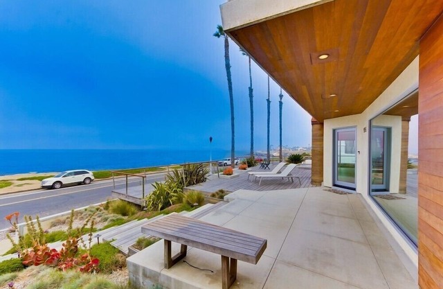 ESPECTACULAR FRENTE AL MAR - Piscina privada climatizada y jacuzzi, vista panorámica
