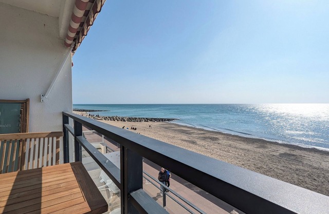NEW: SPLENDID SEA VIEW 3* APARTMENT WITH ALL COMFORTS BEAUTIFUL DECOR & TERRACE