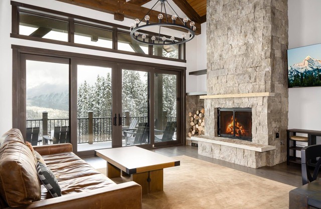 Spend Summer in Big Sky! Spanish Peaks Home with Sweeping Views and Private Hot Tub