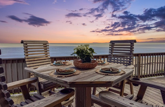Splash Beachfront Home 3 BR, 3 BTH, Cocina gourmet, cubierta increíble