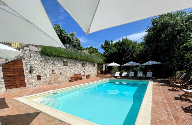 Spoleto Splash / Pueblo Privado Completo / Duerme 24