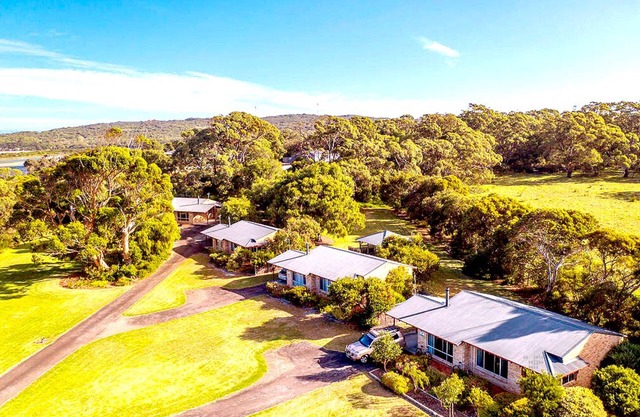 Spring Bay Villas
