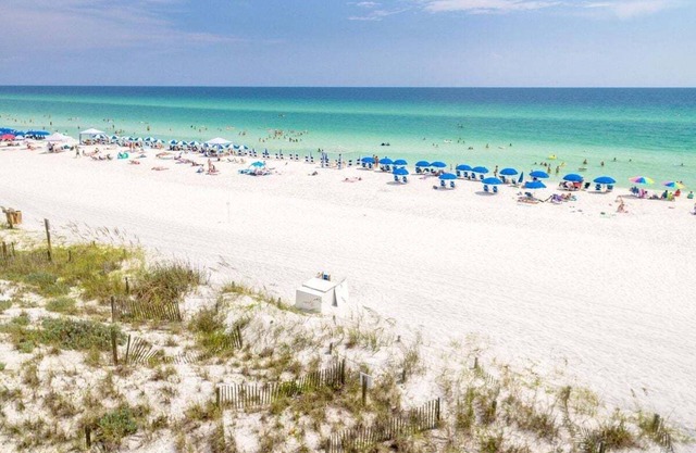 Spring Break Promo! Seaside, Beach Access & Bikes! Rooftop Views