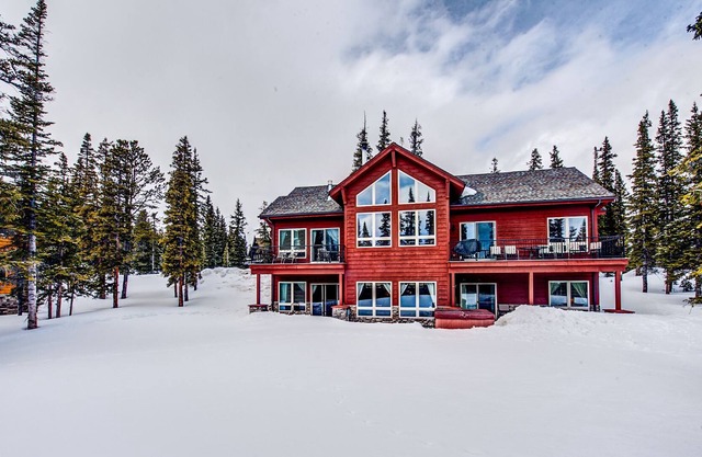 La perfecta y elegante casa de montaña cómoda con 3 chimeneas y asientos con hidromasaje 7