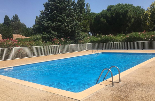 Casa de vacaciones en St Cyprien con piscina
