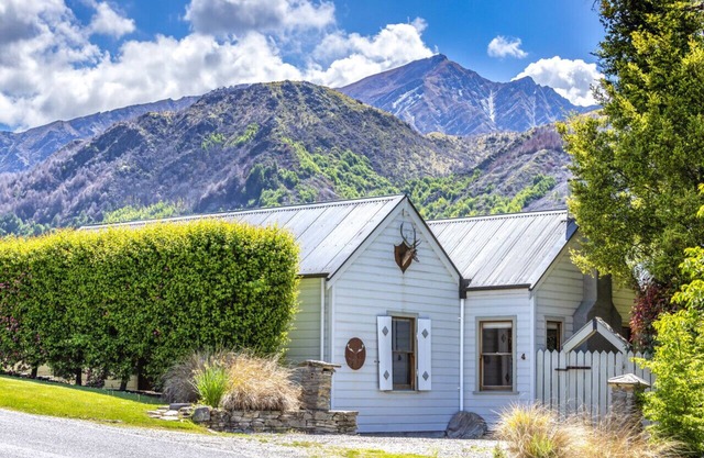 Stags head Cottage, Arrowtown Holiday Home
