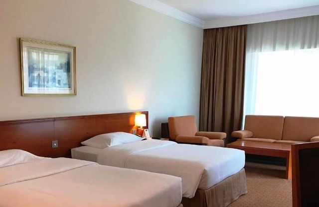 Standard Room Near Garhoud Football Club By Luxury Bookings