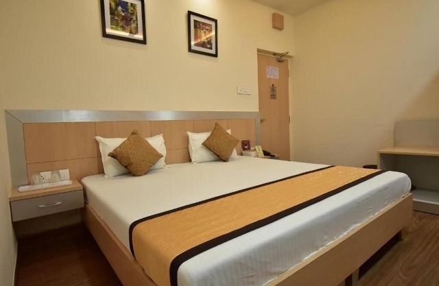Standard Single Room - Hotel Ramida Suites At Delhi Airport