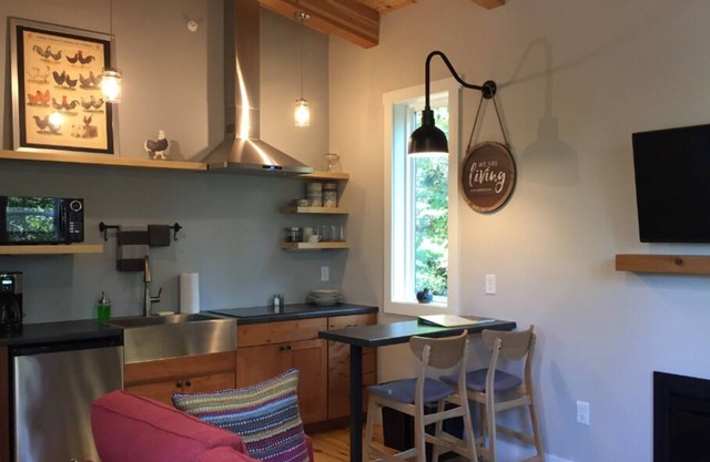 Stargazer at Farmside Village - No Pet Fees