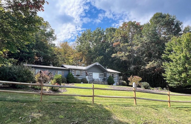 Plan a Late-Summer Cabin Escape @ Bear Creek Ridge