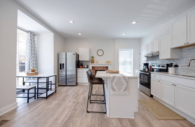 Nashville Luxe w/Fire Pit & King Bed | Book Now!