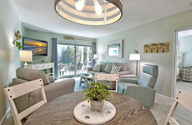 Beach Resort Castillo # 23: 1 BR / 1 BA Resort en Longboat Key por RVA, para 4 personas