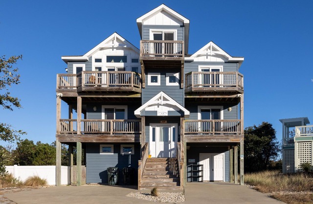 Stella Maris: 5 Master Suites, Private Pool, Monteray Shores Community