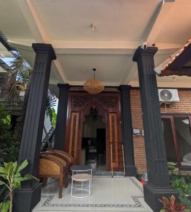 Stellar Cottage Lovina- a villa in Murni's house